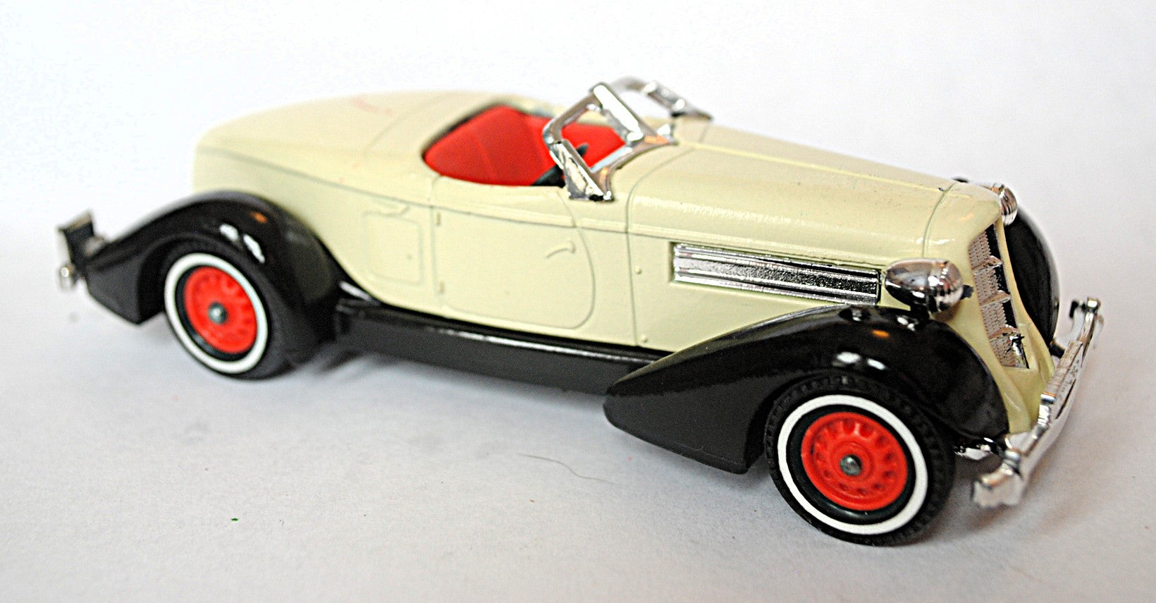 Matchbox Models of Yesteryear Y-19 1936 Auburn Speedster 851