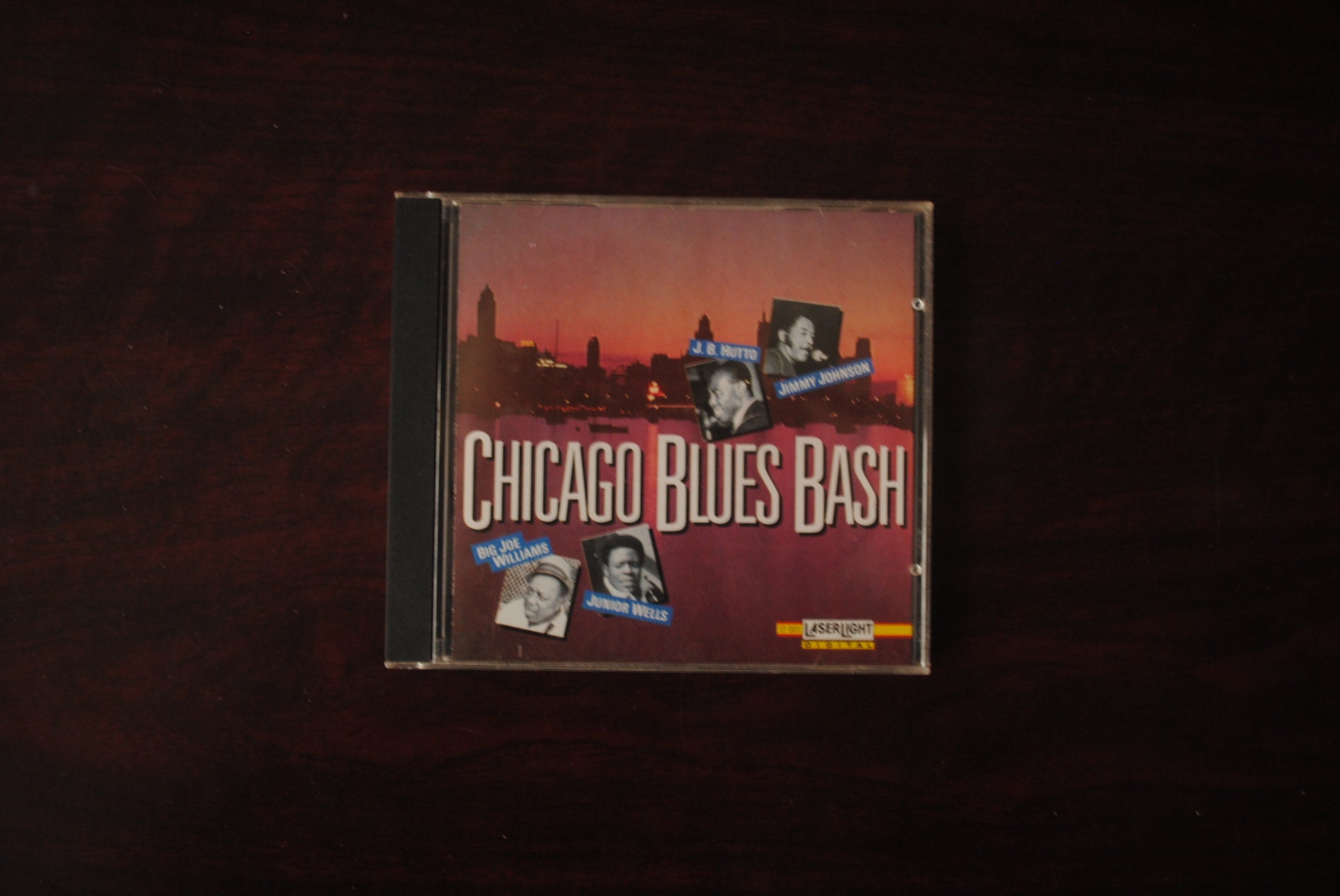 Chicago Blues Bash: The Essential Electric Blues Collection