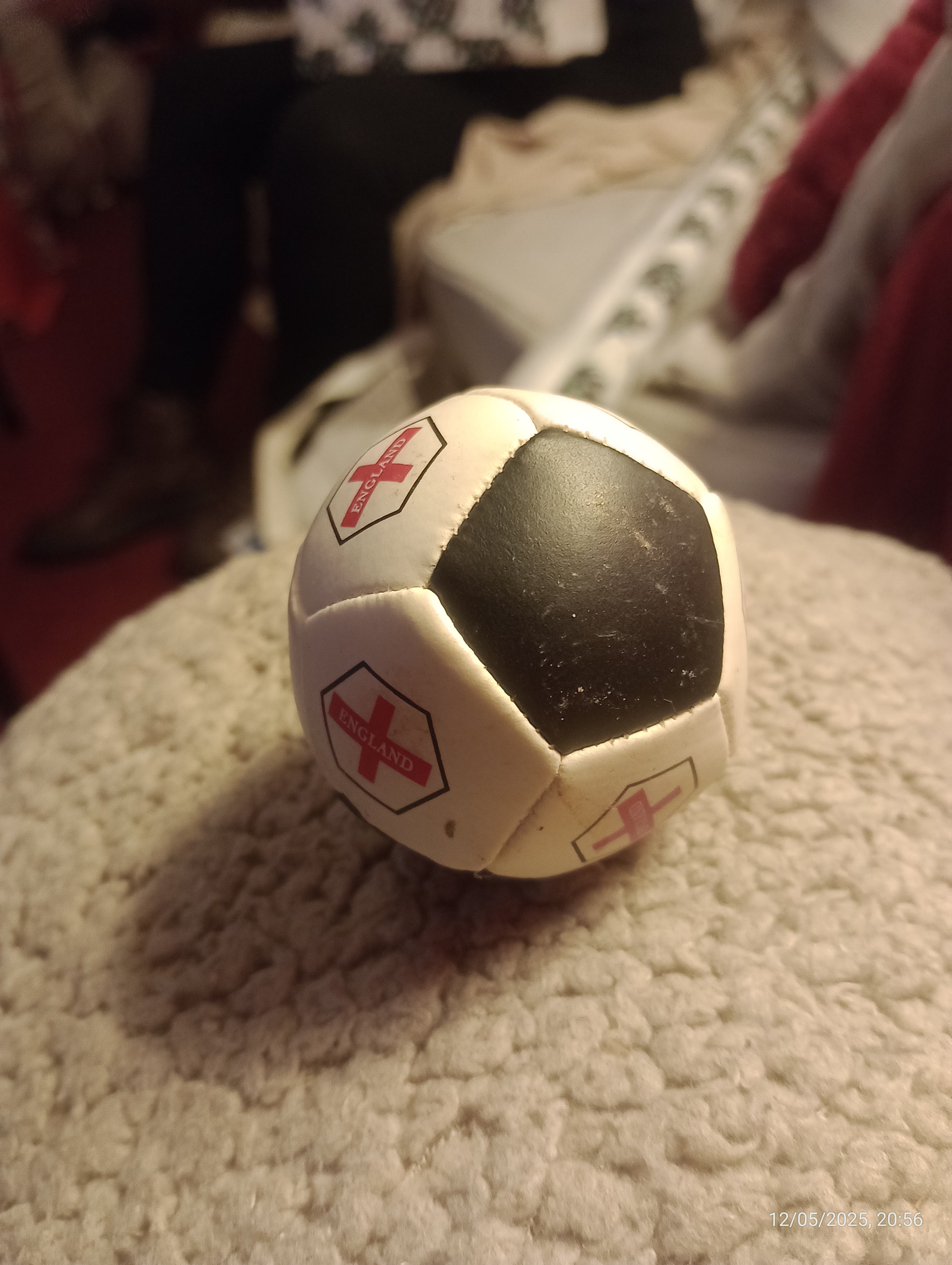 Small England souvenir football, typically referred to as a mini soft ball, featuring the St. George's cross and "England" D=65mm
