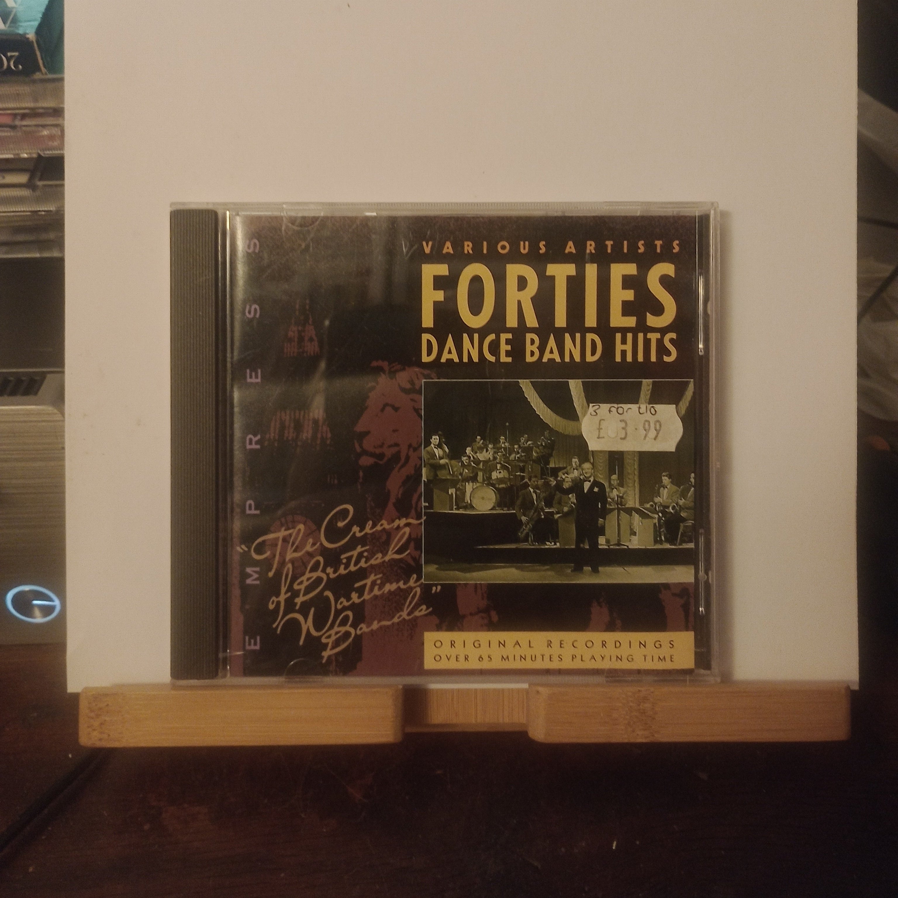 Forties Dance Band Hits: The Golden Age of Swing
