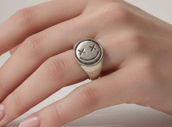 Grunge Smiley Face Signet Ring – Nirvana Style, Q Size