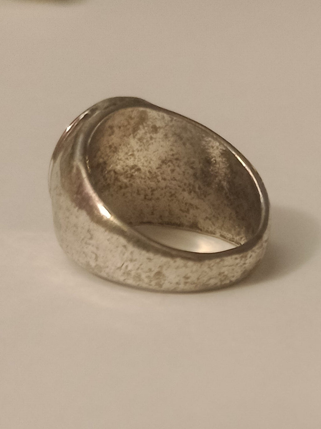 Grunge Smiley Face Signet Ring – Nirvana Style, Q Size