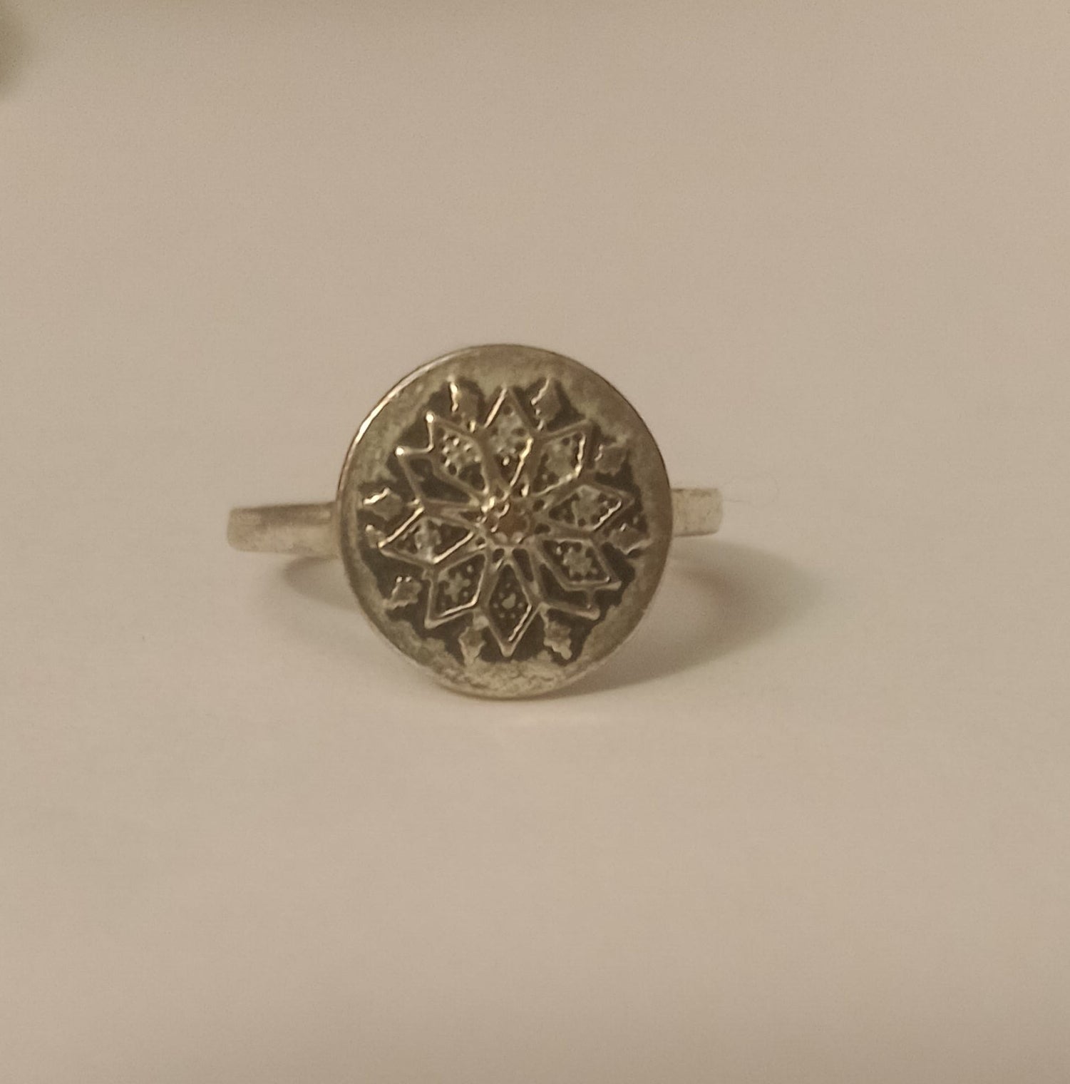Filigree Mandala Band Ring Silver Tone Oxidised Detail, Q Size