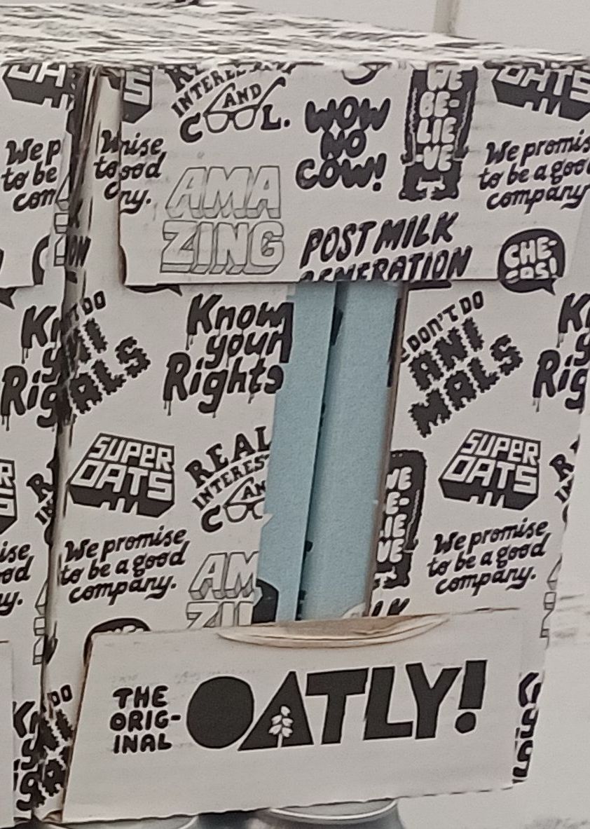 Oatly Oat Drink Semi-Skimmed 6x1 Litre (Sky Blue)