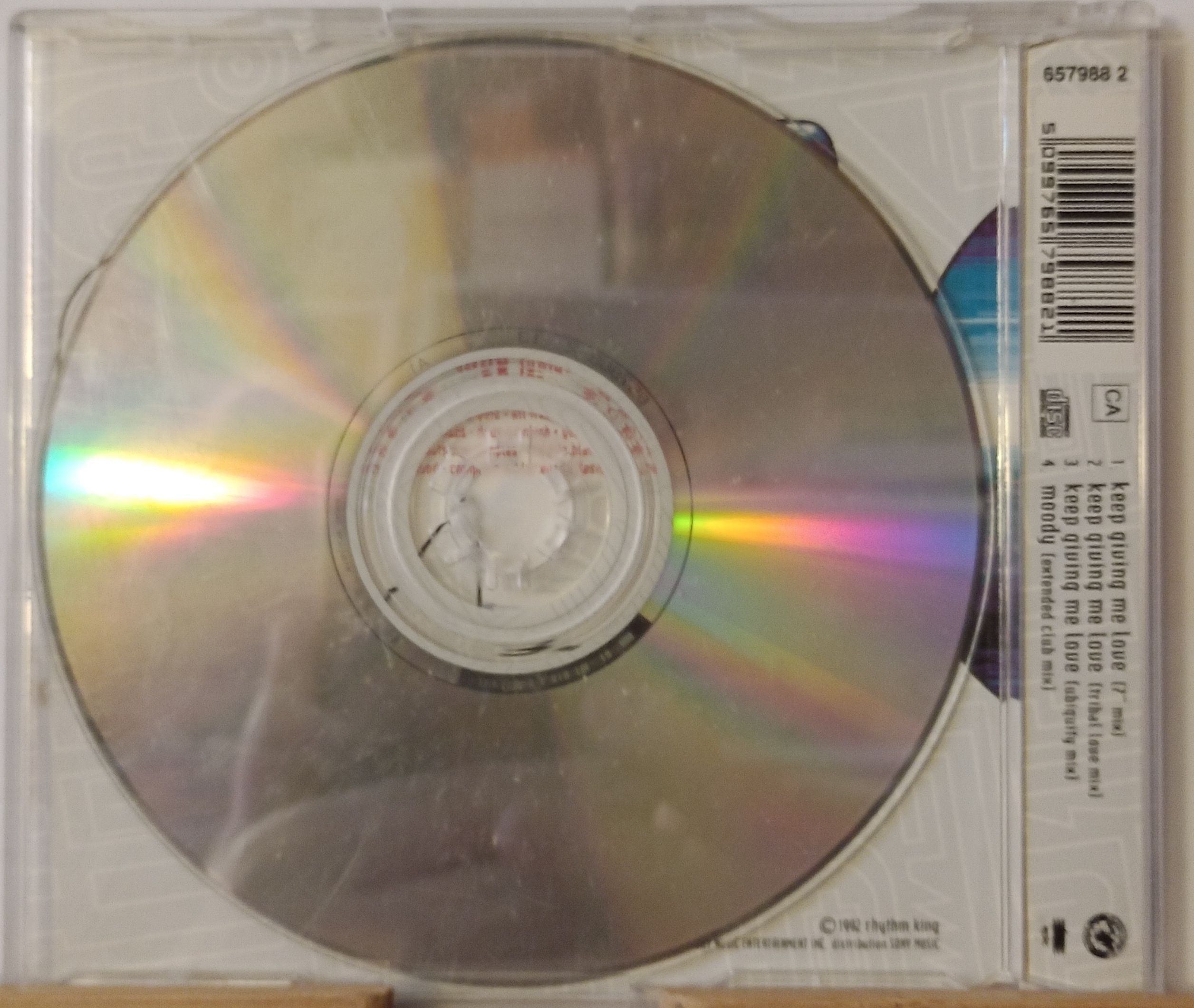 Bomb the Bass - Keep Giving Me Love (CD Single)