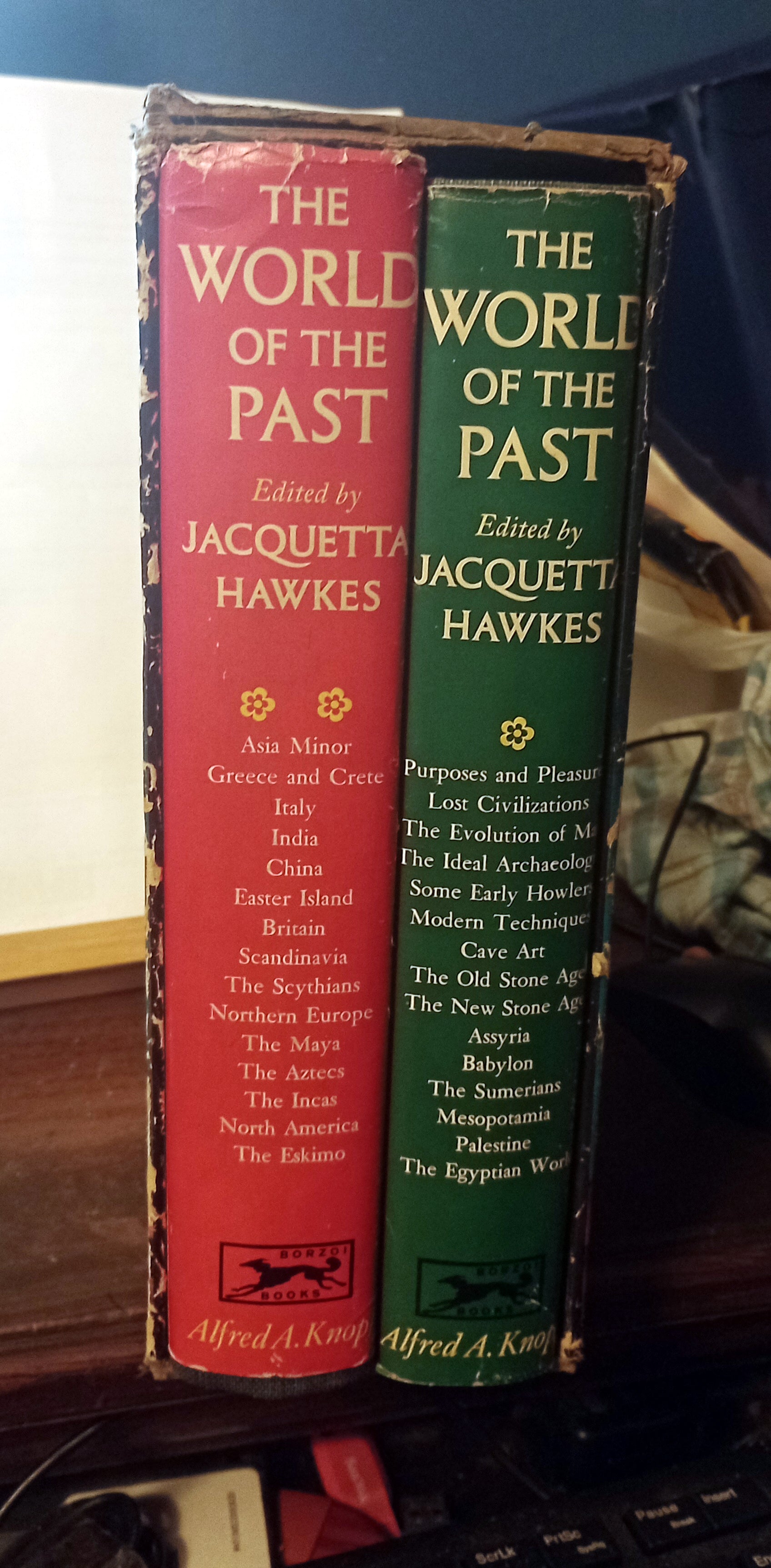 The World of the Past Jacquetta Hawkes c1963 2 Volumes HB