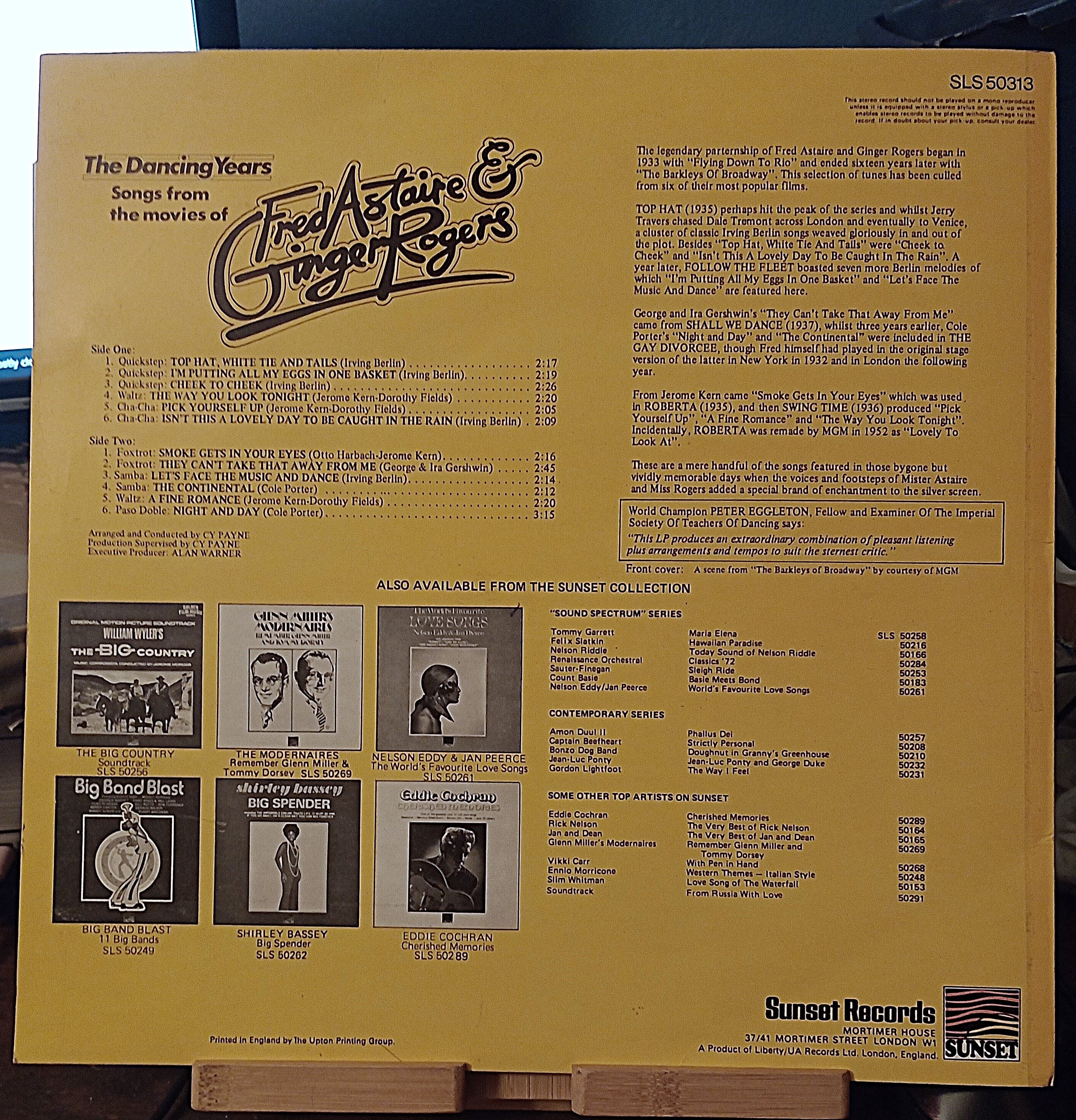 Sunset Dance Orchestra - Dancing Years: Evergreen Songs From the Movies (Vinyl LP)