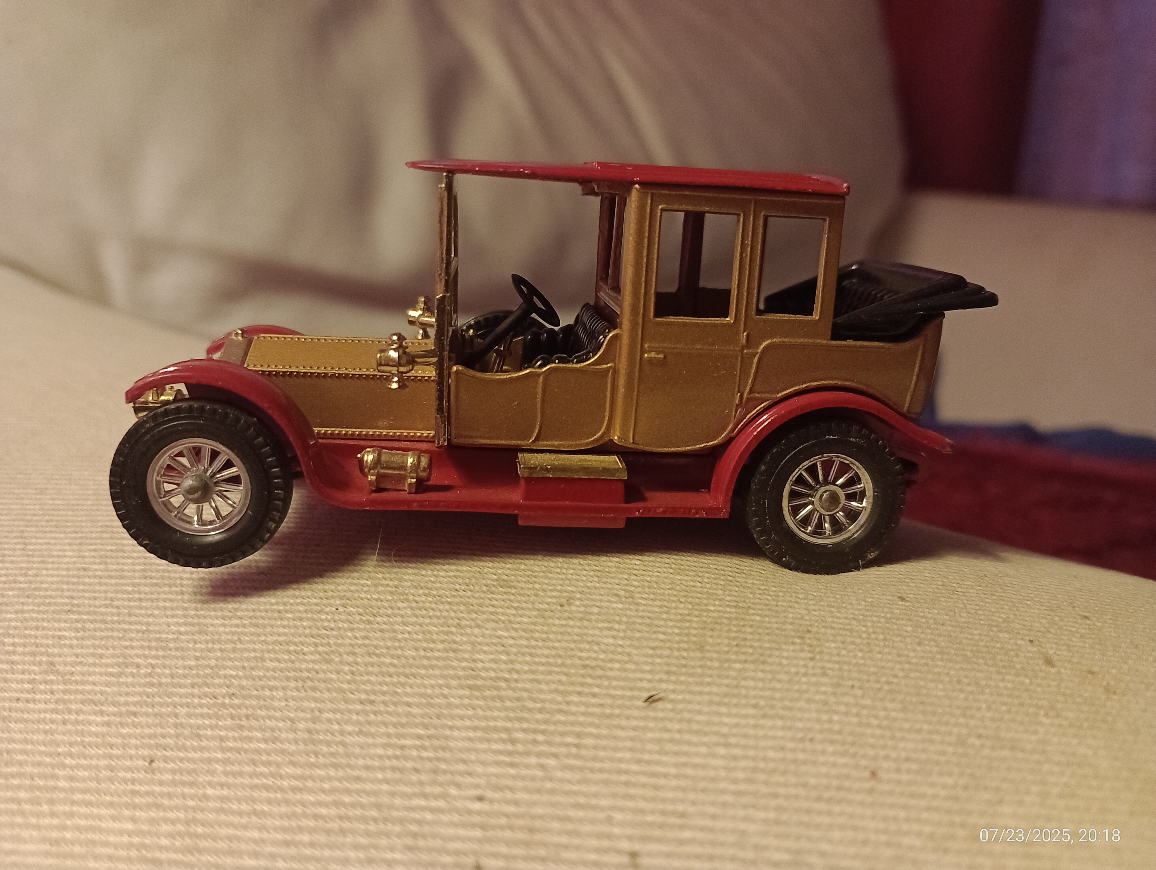 Matchbox Models of Yesteryear Y-6 1920 Rolls Royce Fire Engine diecast model